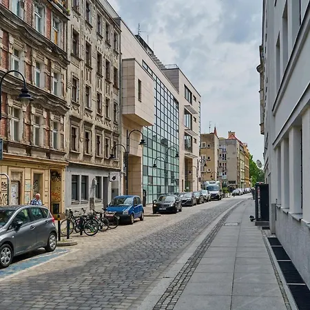 Heart Of Uniwersytecka By Renters アパート