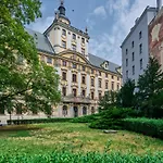 Heart Of Uniwersytecka By Renters Βρότσλαβ