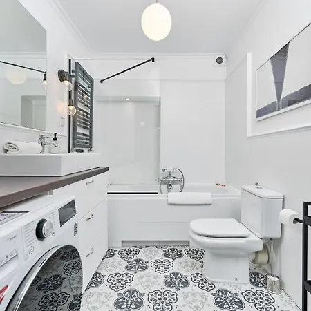 Heart Of Uniwersytecka By Renters Breslau